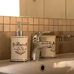 Ehostel Bed & Breakfast