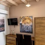 Ehostel Bed & Breakfast 3*