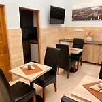 Bed & Breakfast Ehostel 3*