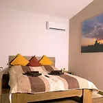 Ehostel