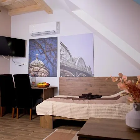Ehostel