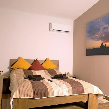 Ehostel