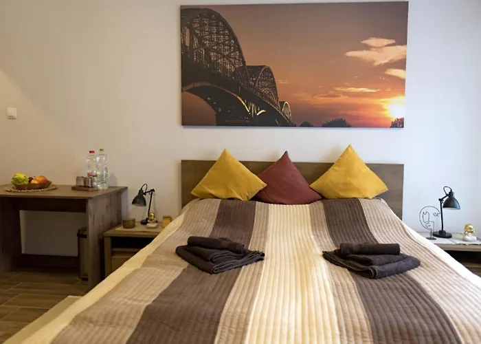 Ehostel 3* 艾斯特根